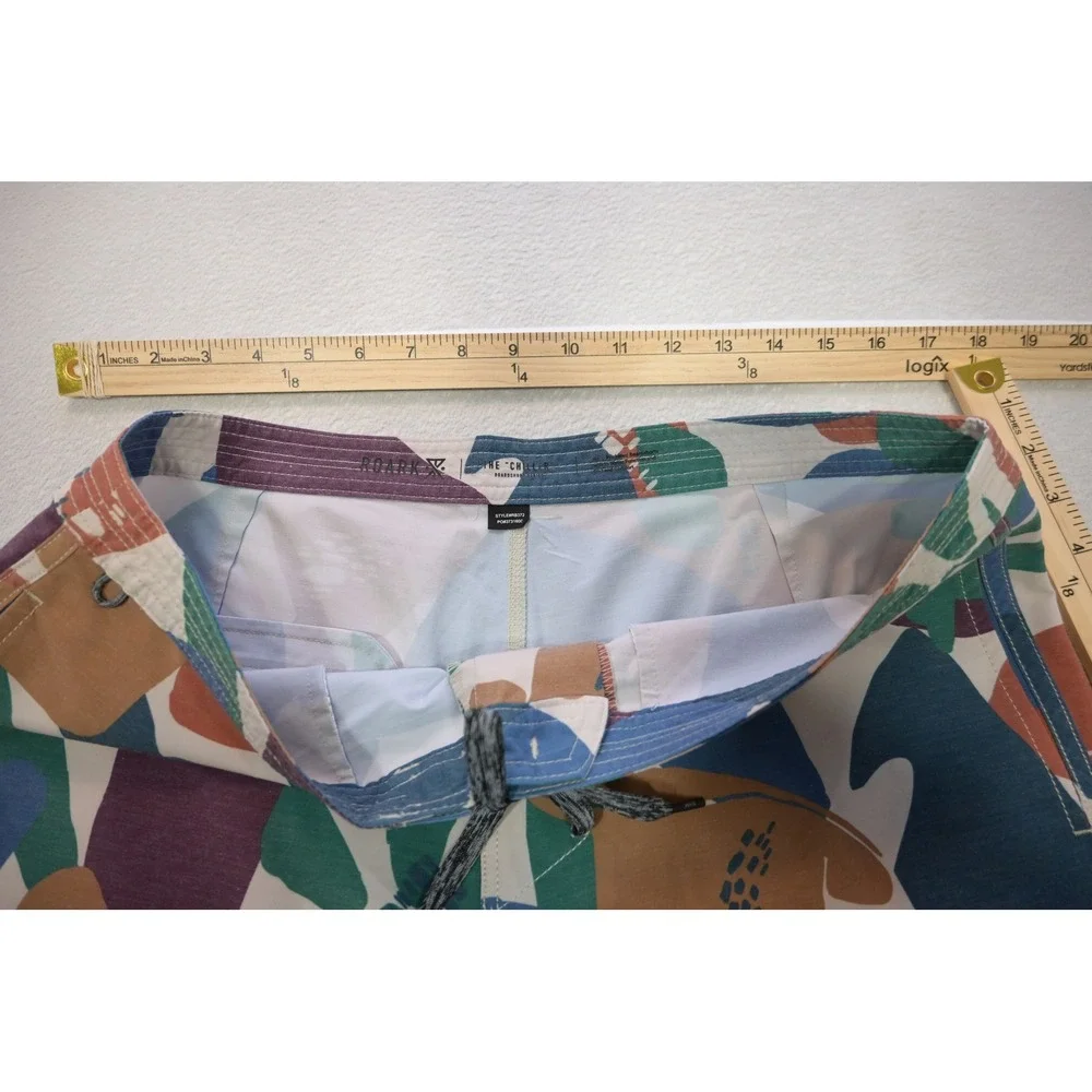 Roark Chiller Boardshorts Men 34 Multicolor Abstract Surf Hike Performance EUC